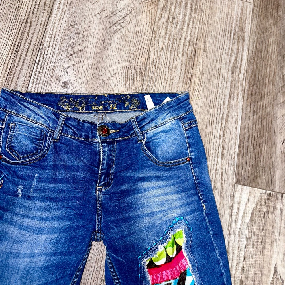 Desigual USA patchwork colorful raw hem jeans sz 32 embroidered pants - Picture 2 of 8